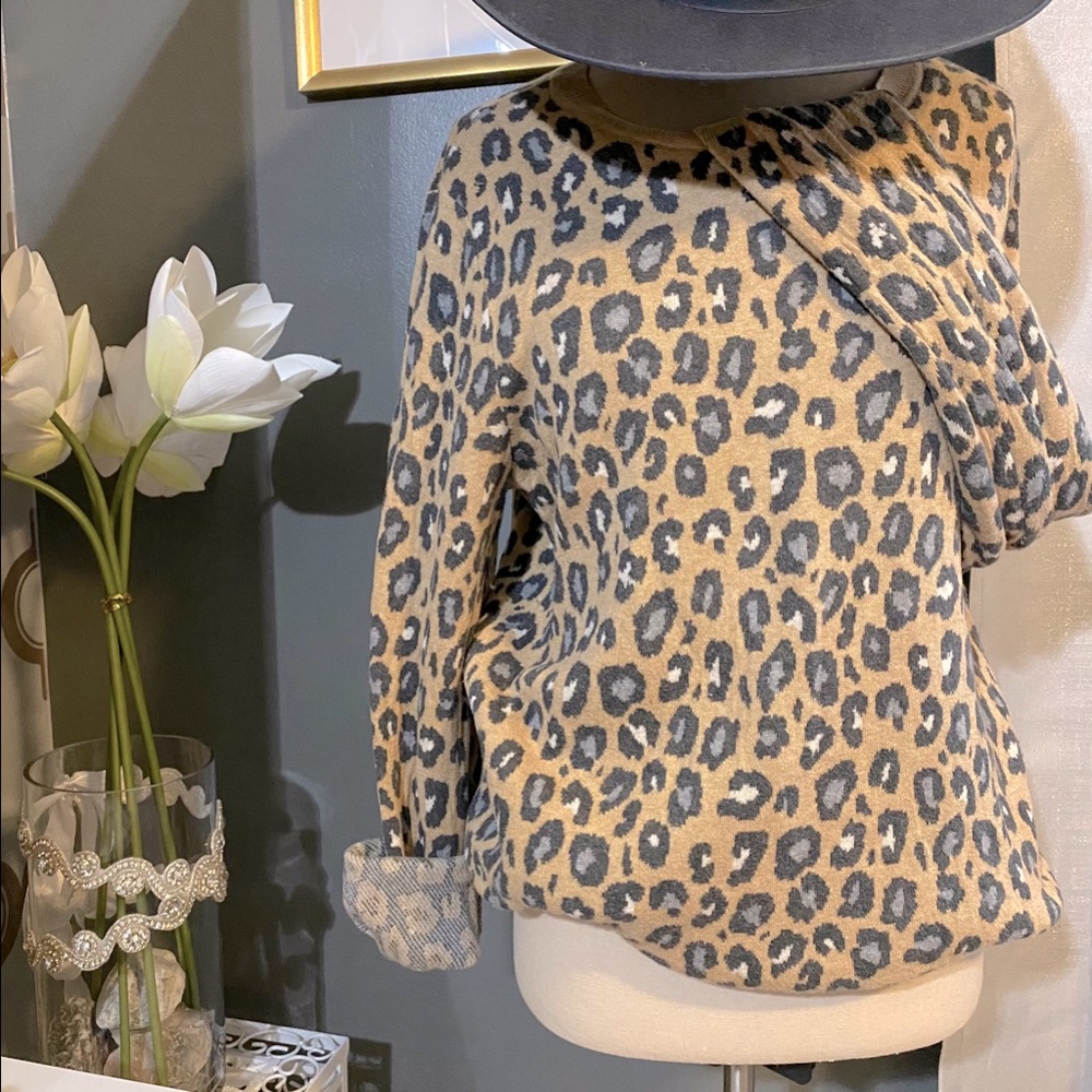 Leopard print Cardigan sweater